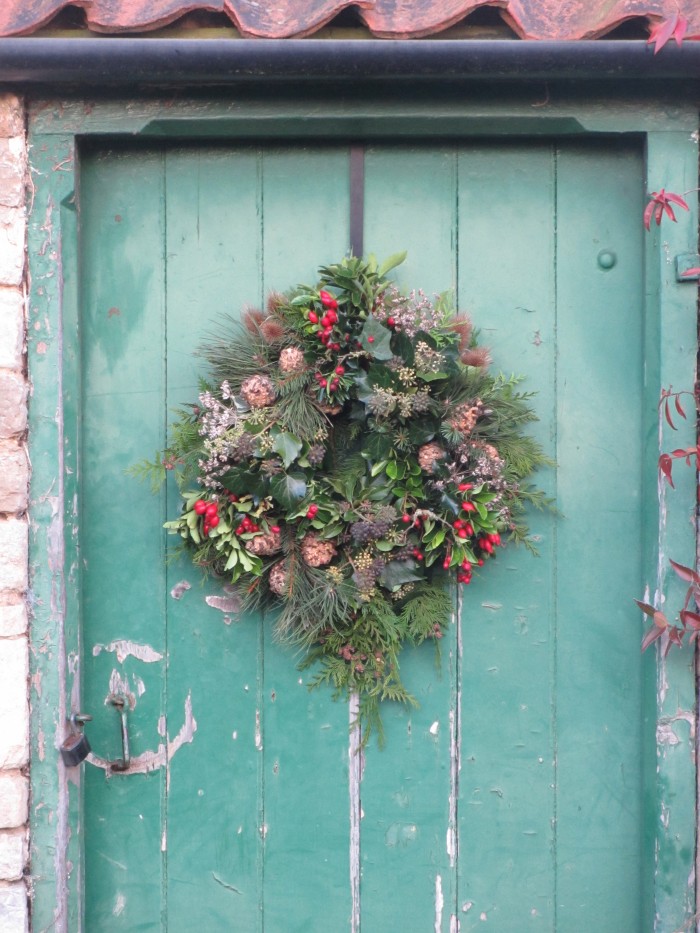 Christmas_Bird_Feeder_Wreath_Stand_Back_and_Admire_Debbie_Cooke